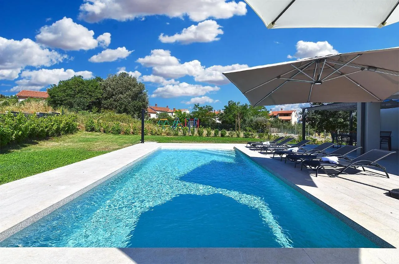 Villa Tamara 2044 Pula Croatia